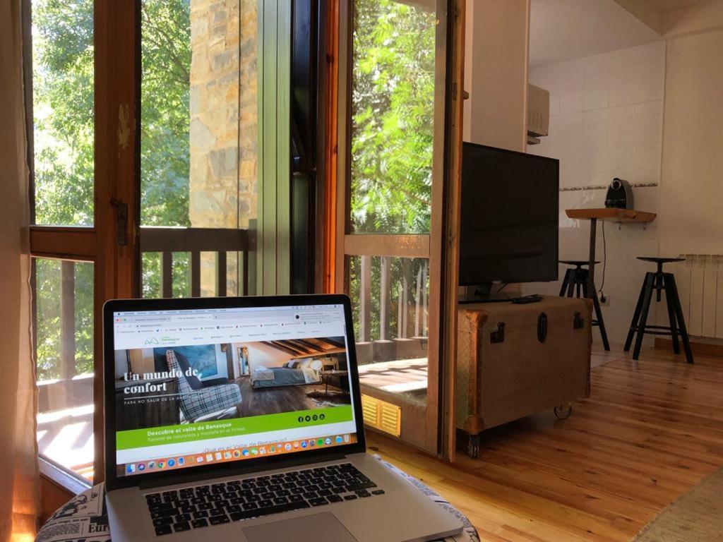Bpirineos-La Casita Del Rebeco Apartment เบนาสเก ภายนอก รูปภาพ